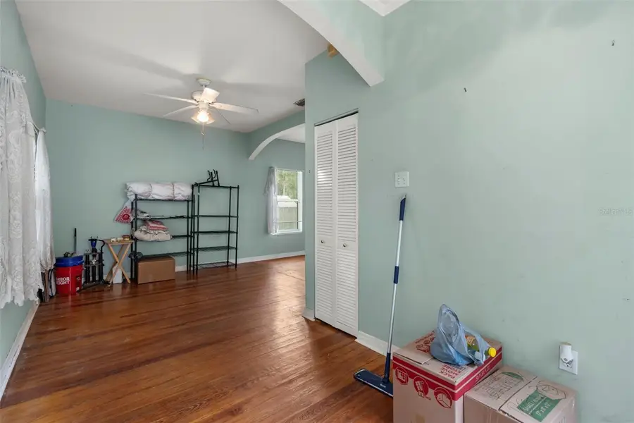 936 E 5th Avenue, Mount Dora, FL 32757 - #3