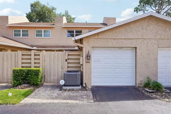 892 Park Lake Circle #69, MAITLAND, FL 32751