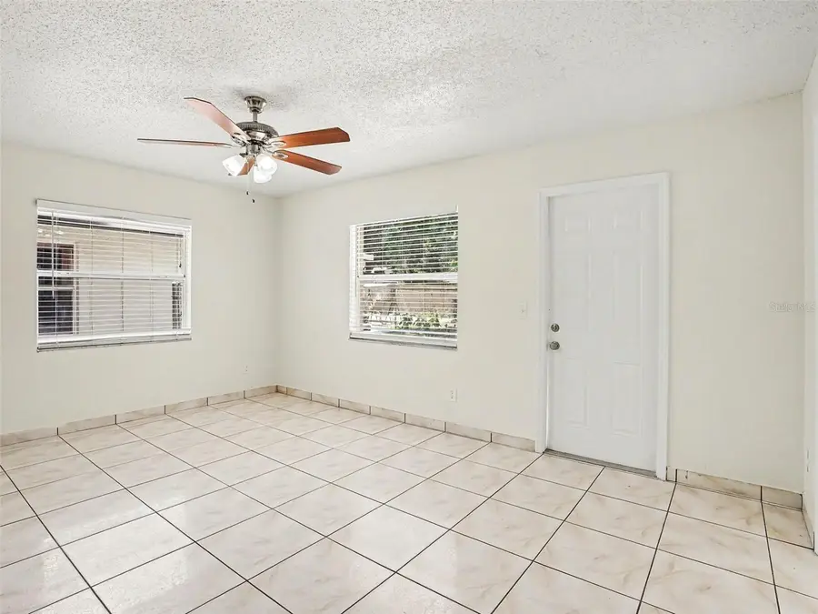 9910 N Dean Oaks Court, Orlando, FL 32825 - #3