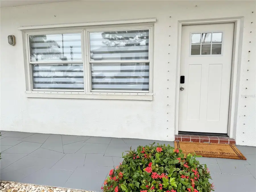 1900 58th Avenue N #10, Saint Petersburg, FL 33714 - #2