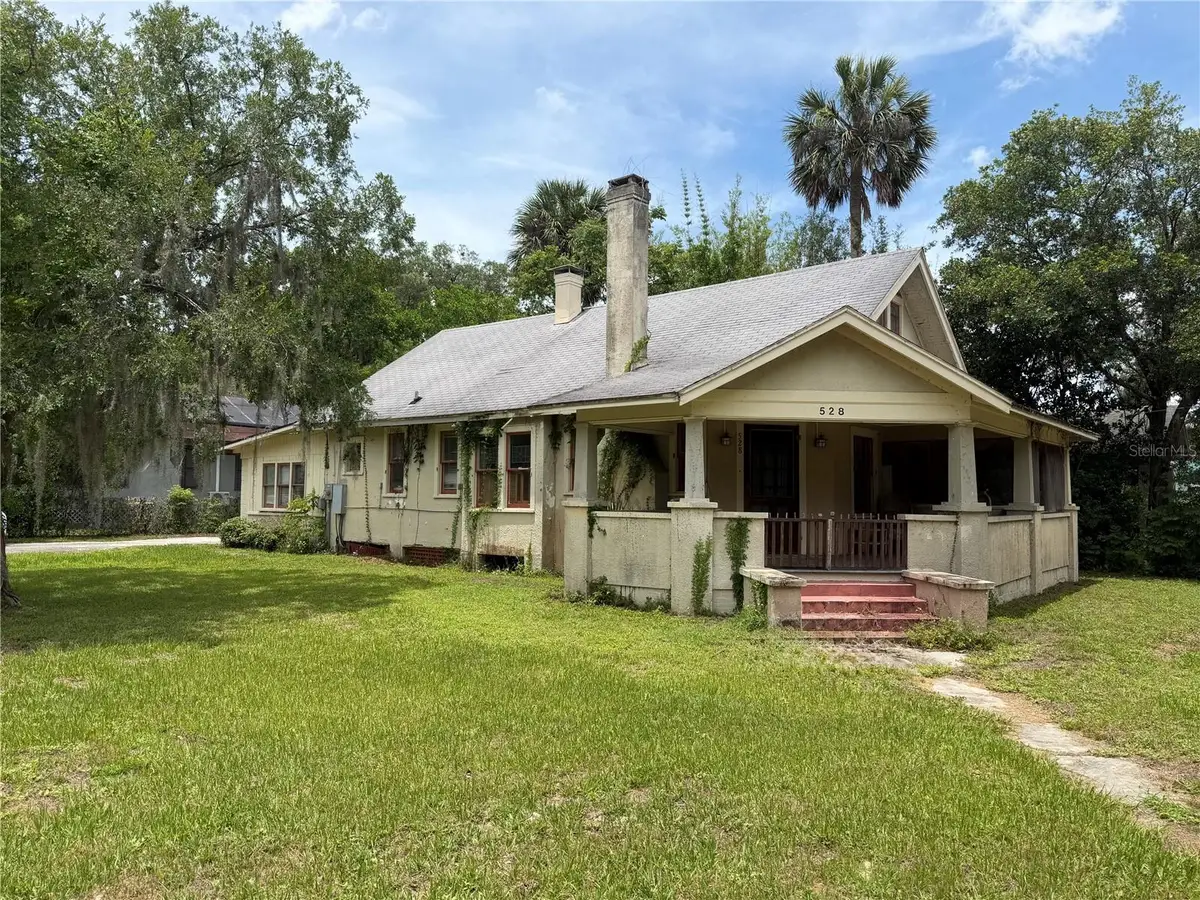 528 N Adelle Avenue, Deland, FL 32720 - #1