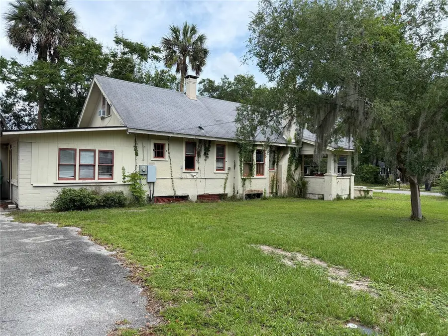 528 N Adelle Avenue, Deland, FL 32720 - #2