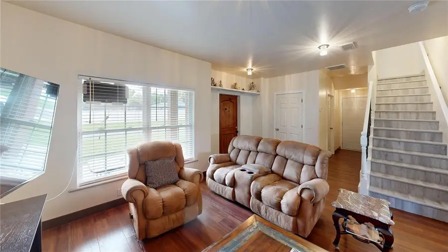 402 E Maple Street, Winter Garden, FL 34787 - #2
