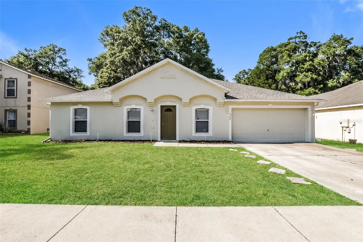 949 Cascades Park Trail, Deland, FL 32720 - #1