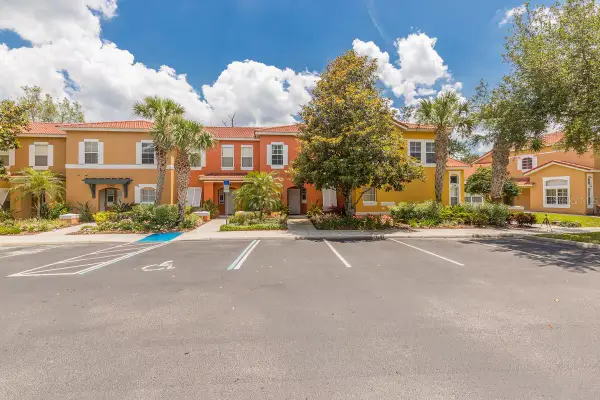 2743 Sun Key Place, KISSIMMEE, FL 34747