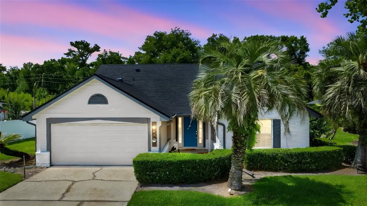 1055 Chesterfield Circle, Winter Springs, FL 32708 - #1