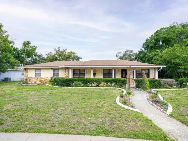 200 S Main Avenue, MINNEOLA, FL 34715