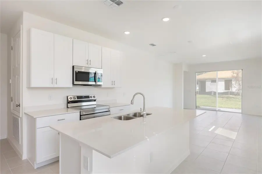 9129 Wildlight Trail, Wildwood, FL 34785 - #2