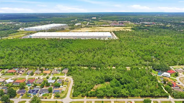 Edgemont (paper) Avenue, DELTONA, FL 32725
