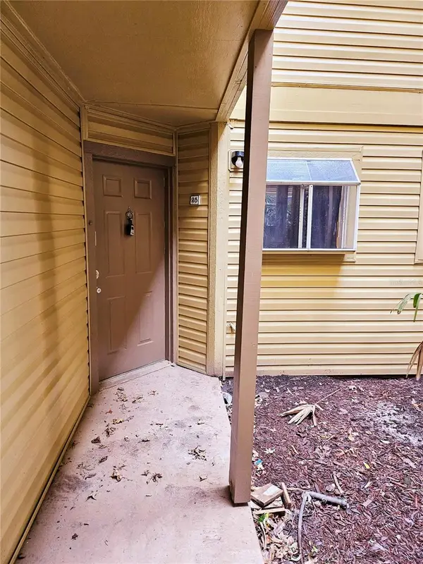 1916 Lake Atriums Circle #25, ORLANDO, FL 32839