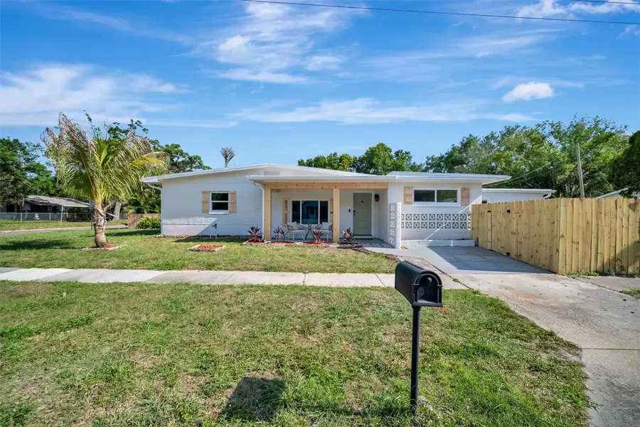 2600 40th Avenue N, Saint Petersburg, FL 33714 - #2