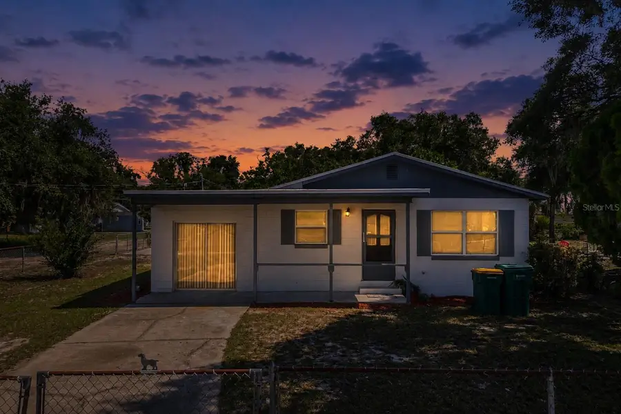 922 Bates Avenue, Eustis, FL 32726 - #2
