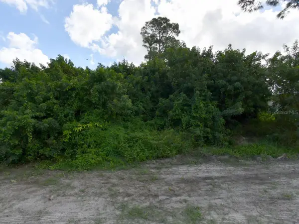 1743 SE Manth Lane, PORT ST LUCIE, FL 34983