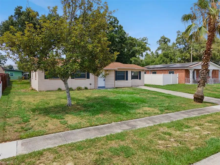 712 Clayton Street, Brandon, FL 33511 - #2