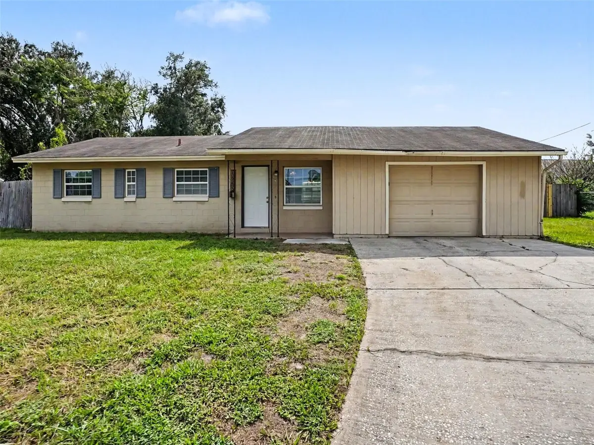 3255 Kelvington Drive, Orlando, FL 32810 - #1