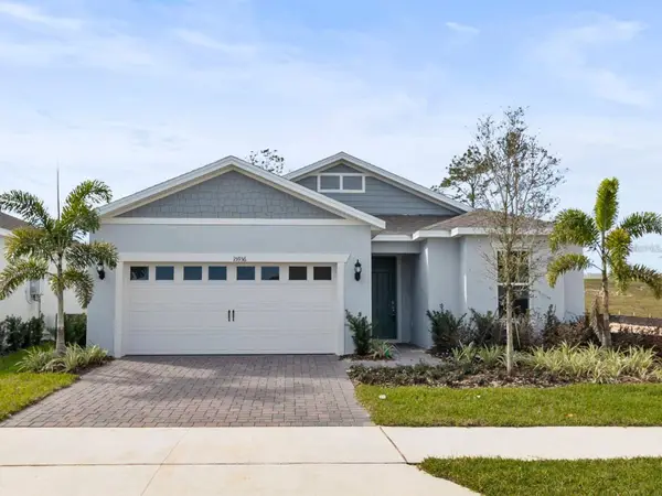 15936 Winding Bluff Drive, MONTVERDE, FL 34756