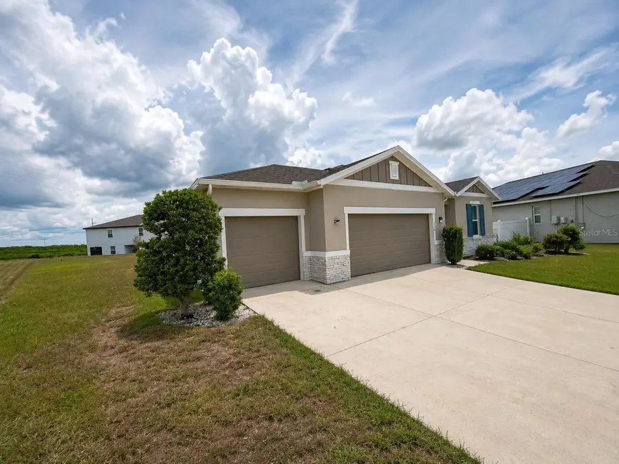 236 Hillcrest Drive, Dundee, FL 33838 - #2