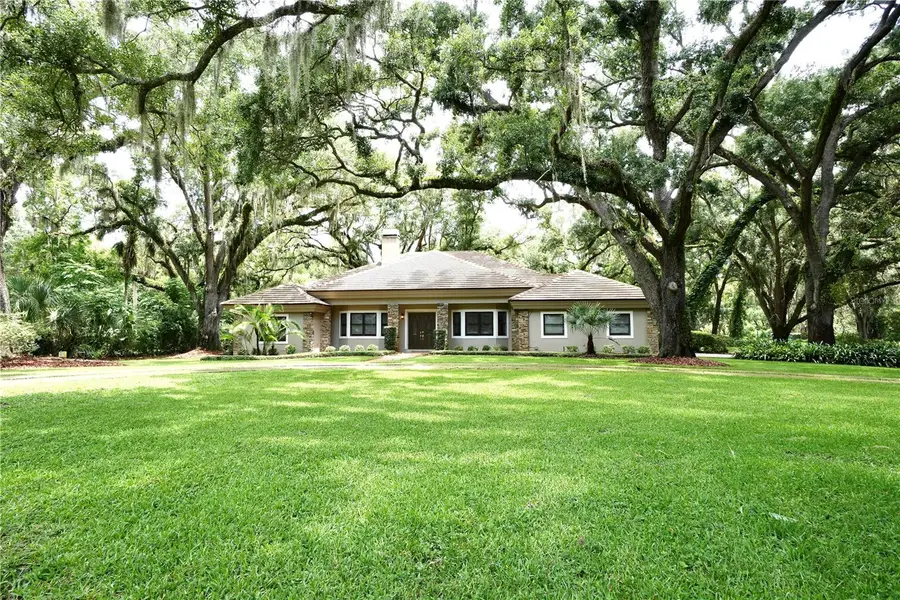 15717 E Oakland Avenue, Winter Garden, FL 34787 - #2