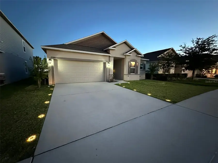 172 E Fiesta Key Loop, Deland, FL 32720 - #2