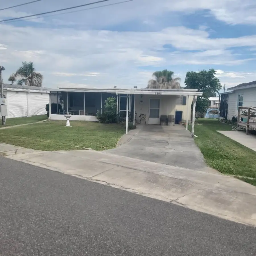 1403 Lakeview Drive, Tavares, FL 32778 - #2