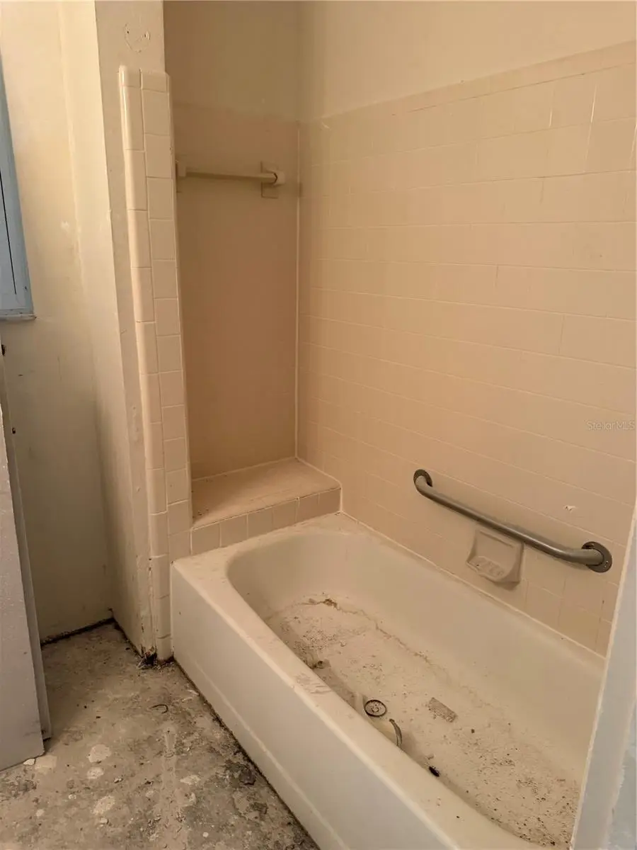 1401 S Palmetto Avenue #201, Daytona Beach, FL 32114 - #3