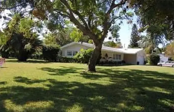 100 59th Avenue S, ST PETERSBURG, FL 33705
