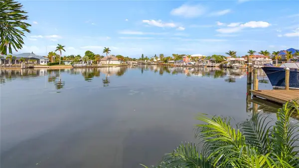 102 East Circle, NEW SMYRNA BEACH, FL 32169