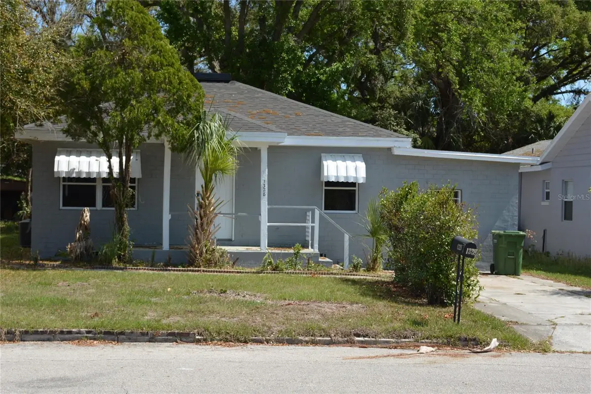 1328 3rd Street Ne, Winter Haven, FL 33881 - #1