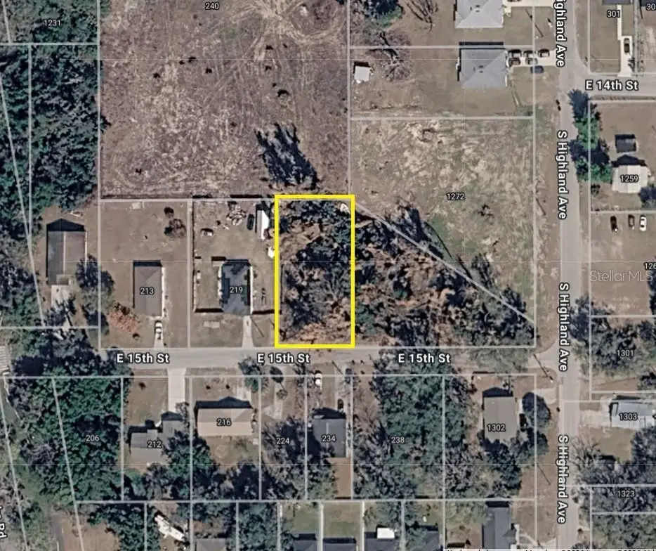 E 15th Street, Apopka, FL 32703 - #1