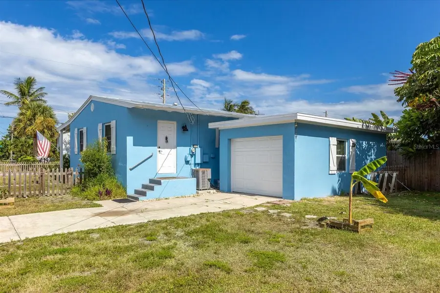 301 Granada Street, Fort Pierce, FL 34949 - #2