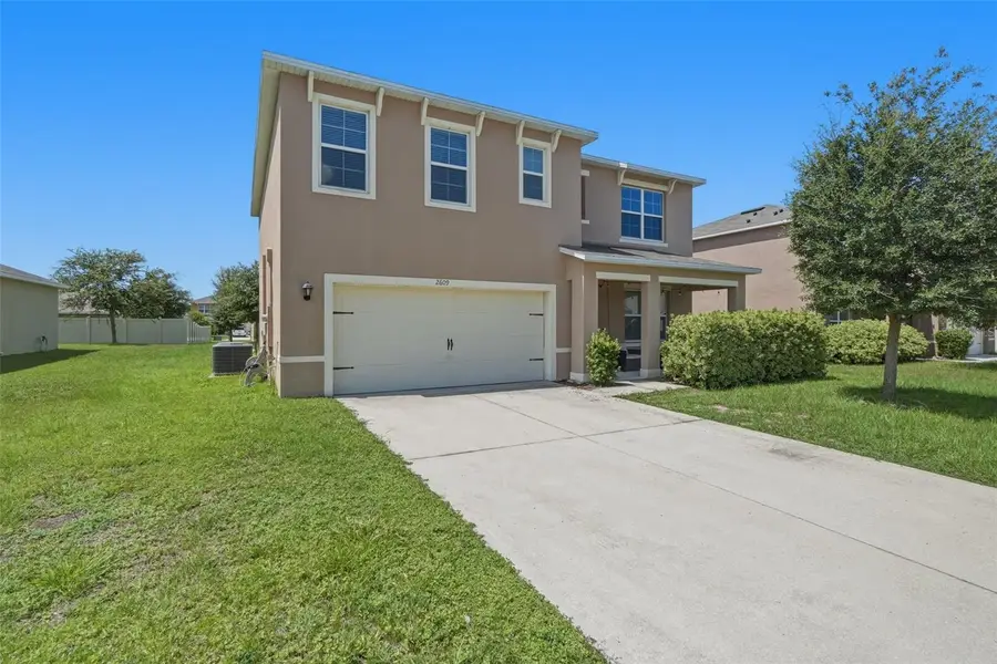 2609 Grand Central Avenue, Tavares, FL 32778 - #2