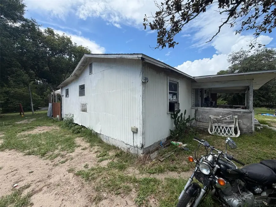 1724 S Us 301, Sumterville, FL 33585 - #2