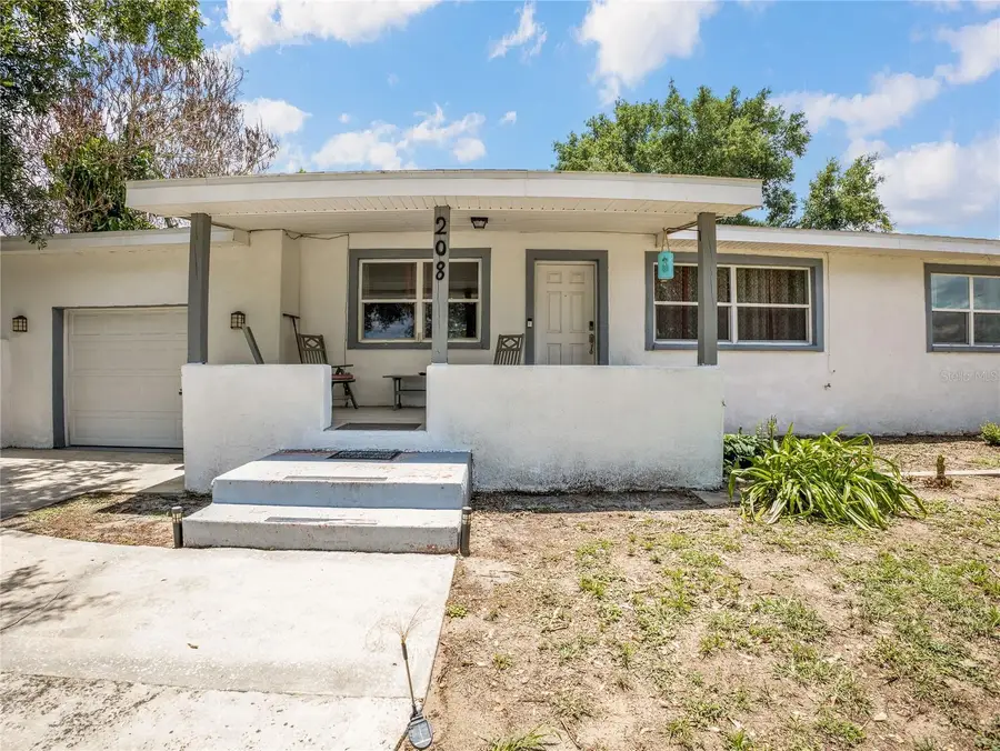 208 E Winthrop Street, Avon Park, FL 33825 - #3