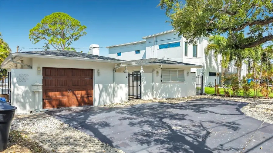 3800 Shore Acres Boulevard Ne, Saint Petersburg, FL 33703 - #3