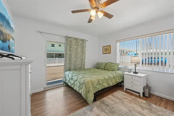 117 7th Street N #1, BRADENTON BEACH, FL 34217