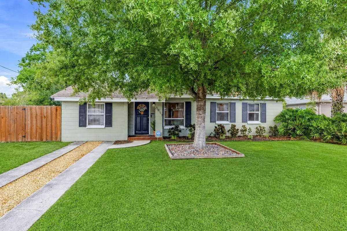 3913 W Wallace Avenue, Tampa, FL 33611 - #1