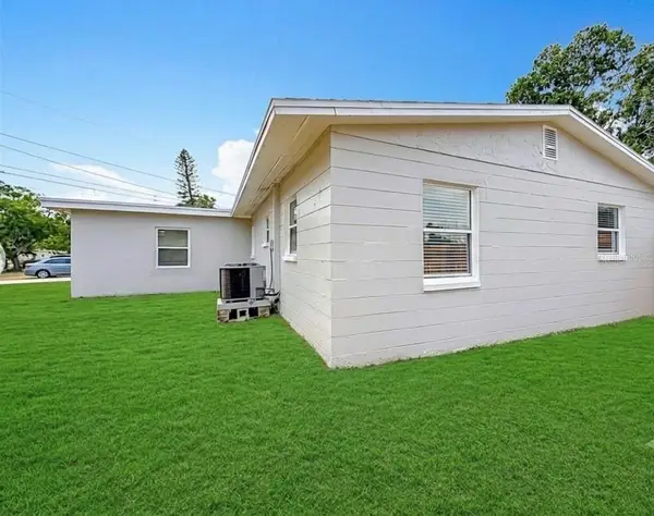 200 Lewis Boulevard Se, ST PETERSBURG, FL 33705