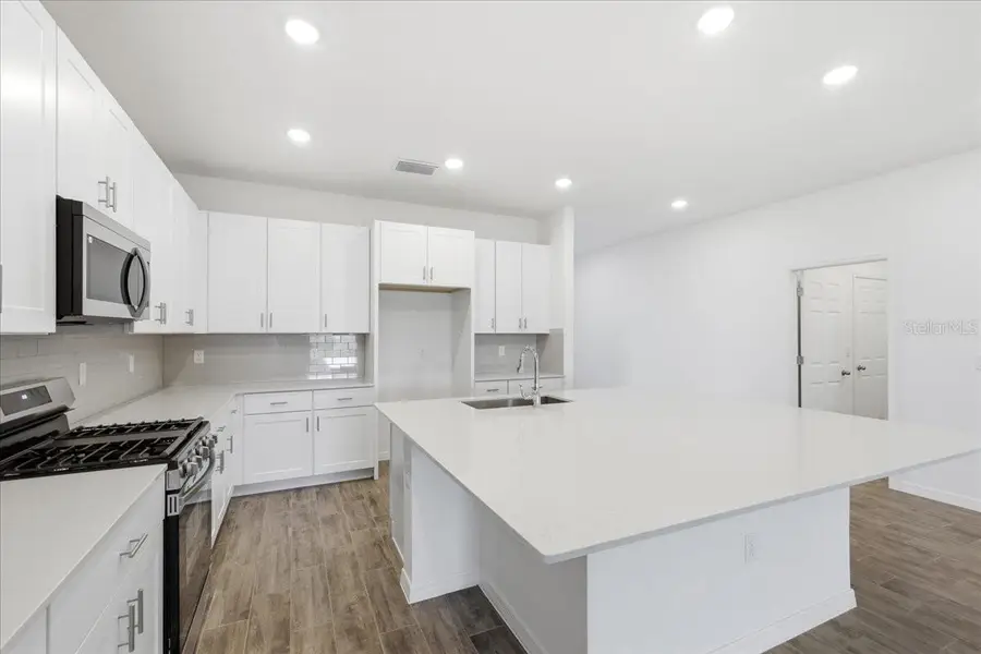 3094 Windswept Way, Wildwood, FL 34785 - #3