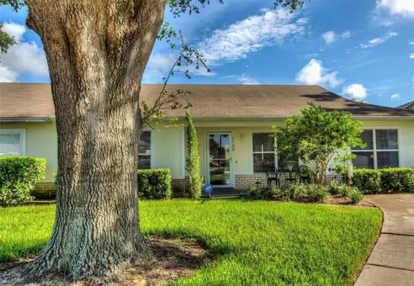 1730 Tropical Court, TAVARES, FL 32778