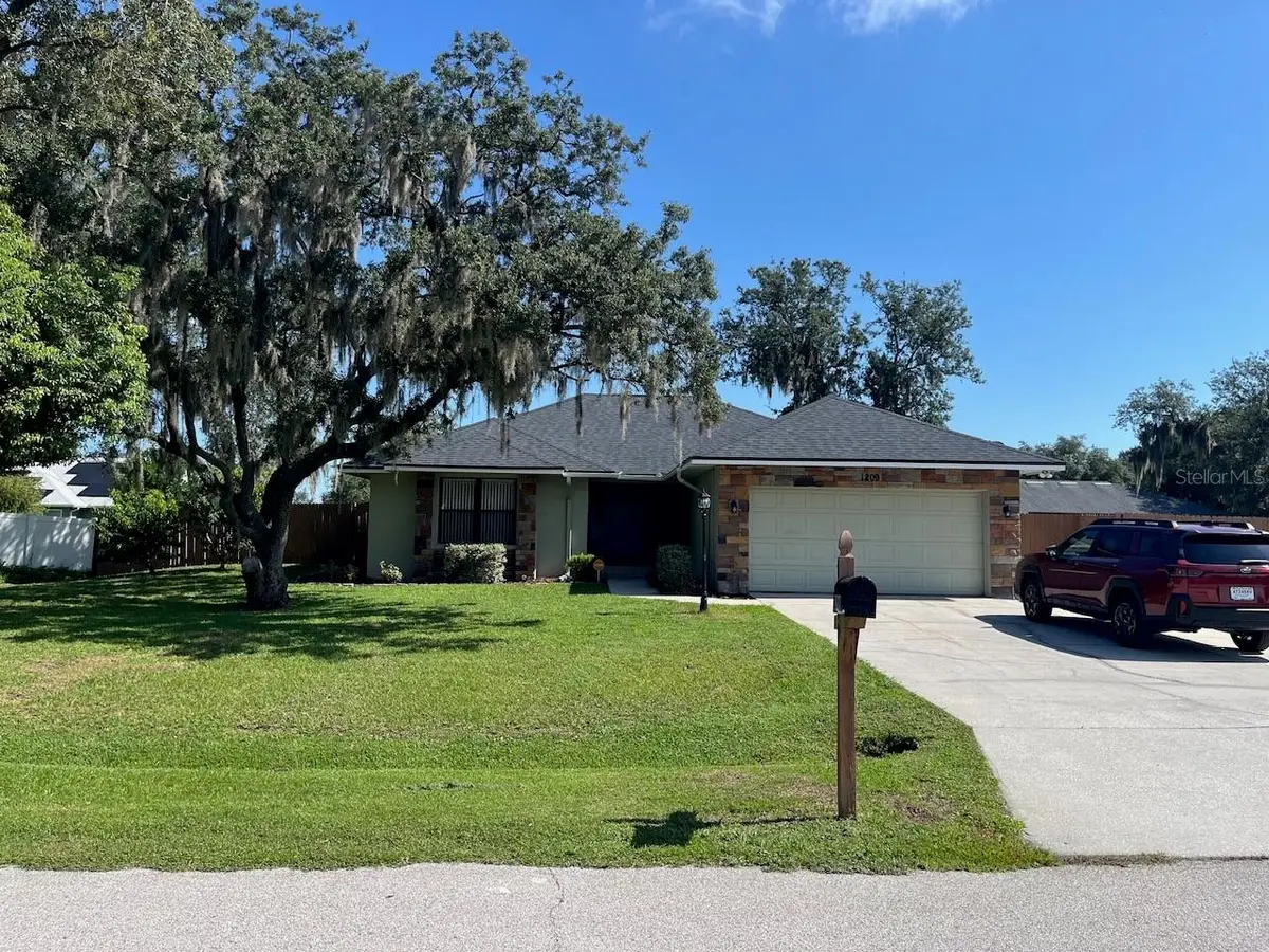 1209 Lake Loop, Winter Haven, FL 33880 - #1