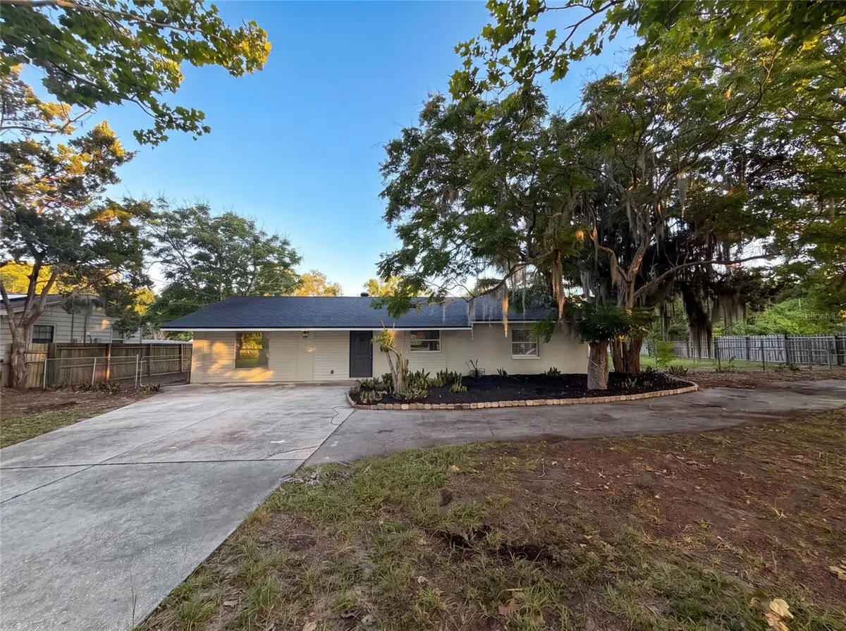 827 Dora Avenue, Tavares, FL 32778 - #1