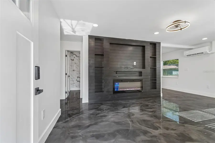 4125 Grove, Saint Petersburg, FL 33705 - #2