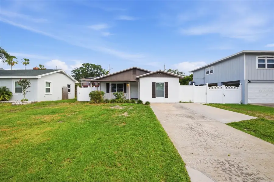 1842 Shore Acres Boulevard Ne, Saint Petersburg, FL 33703 - #2