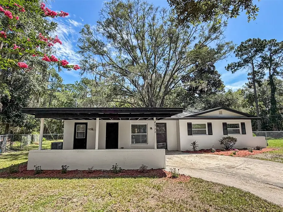 2532 NE 13th Avenue, Gainesville, FL 32641 - #2