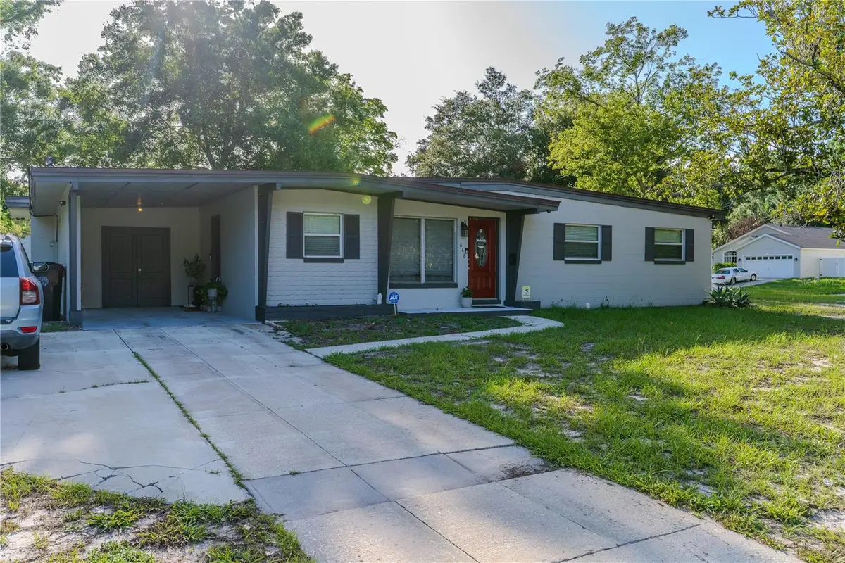 648 N Lake Avenue, Apopka, FL 32712 - #1