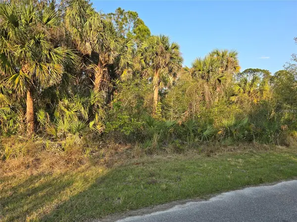 348 Ramblewood Street, PORT CHARLOTTE, FL 33953