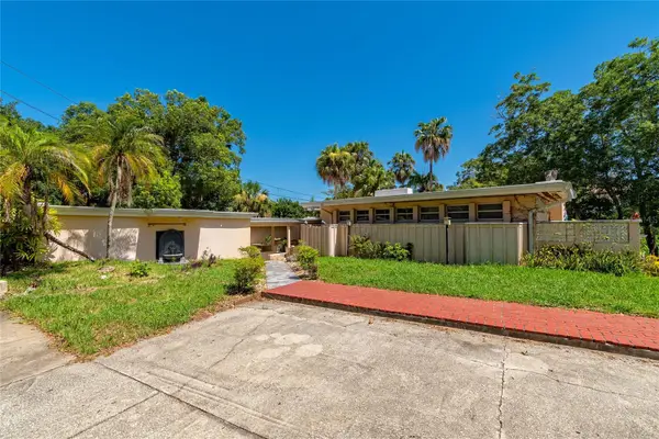 2425 Lake Sue Drive, ORLANDO, FL 32803