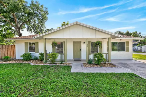 1125 N Tremain Street, MOUNT DORA, FL 32757