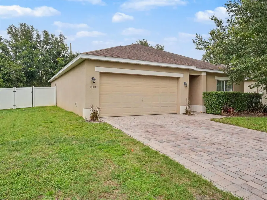 1407 Marsh Meadow Ln, Davenport, FL 33896 - #2