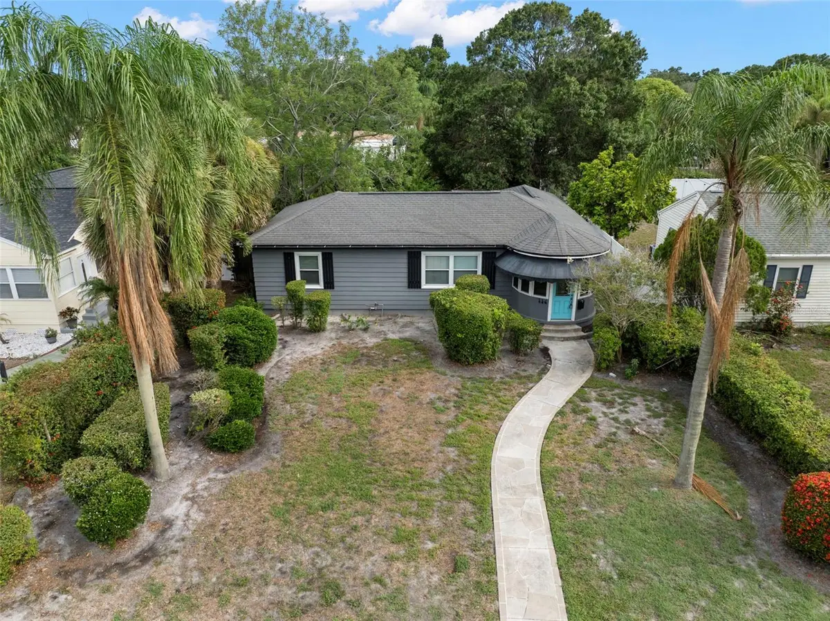 446 37th Avenue Ne, Saint Petersburg, FL 33704 - #1